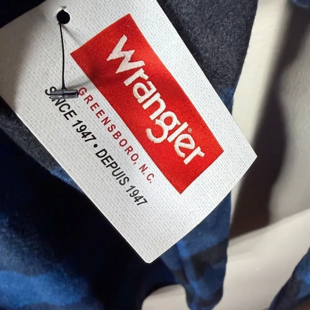 Wrangler Men's Casual Blue and Black Checkered Shirt